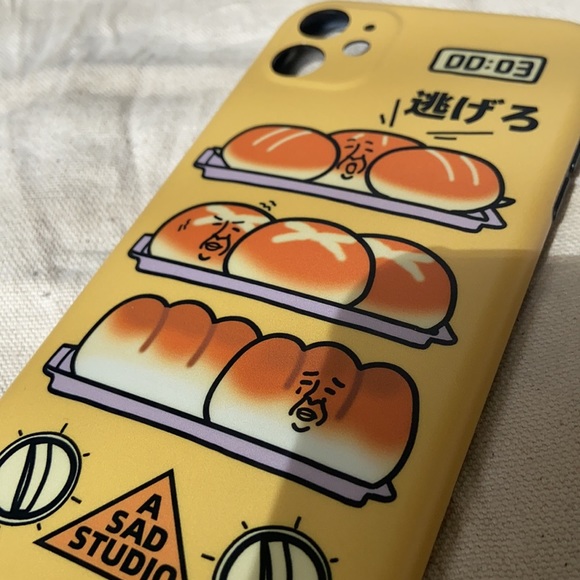 Super cute unique iPhone 11 case - Picture 2 of 2